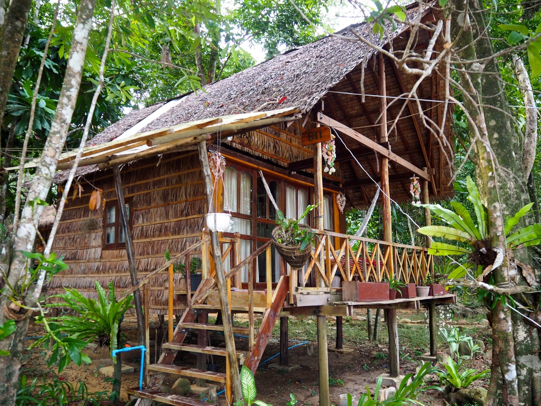 Treehouse Bungalows | Koh Rong | Hostel Review | Wade and Sarah