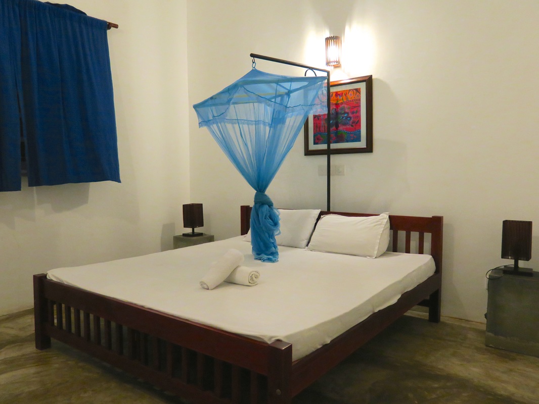 Colombo Beach Hostel Review | Wade and Sarah | Sri Lanka